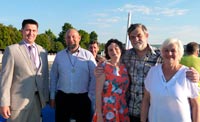 Увеличить и посмотреть фото Теплоходная прогулка по Москве реке, посвященная Дню медицинского работника