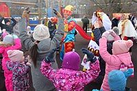 Увеличить и посмотреть фото Проводы зимы в муниципальном округе Проспект Вернадского